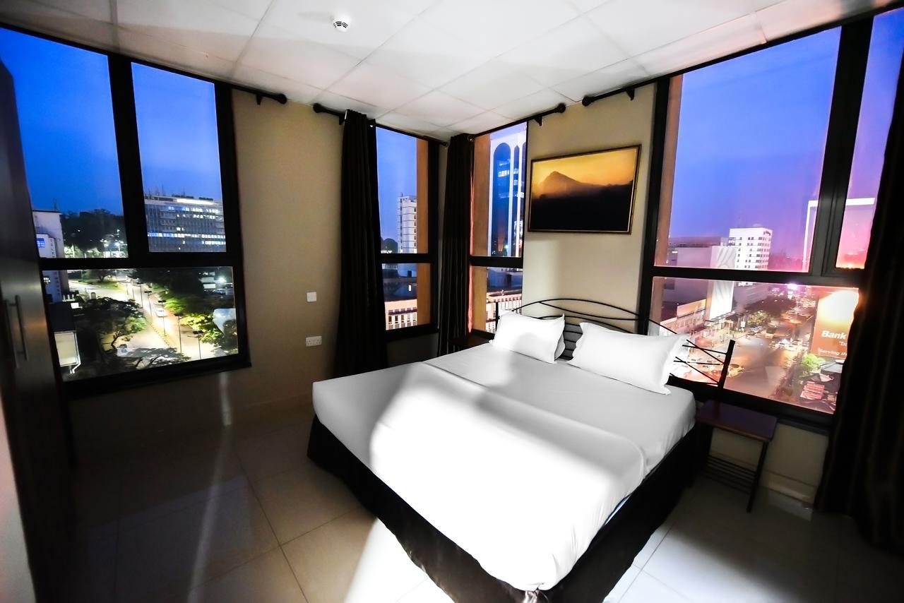 Kampala Boulevard Suites Екстер'єр фото