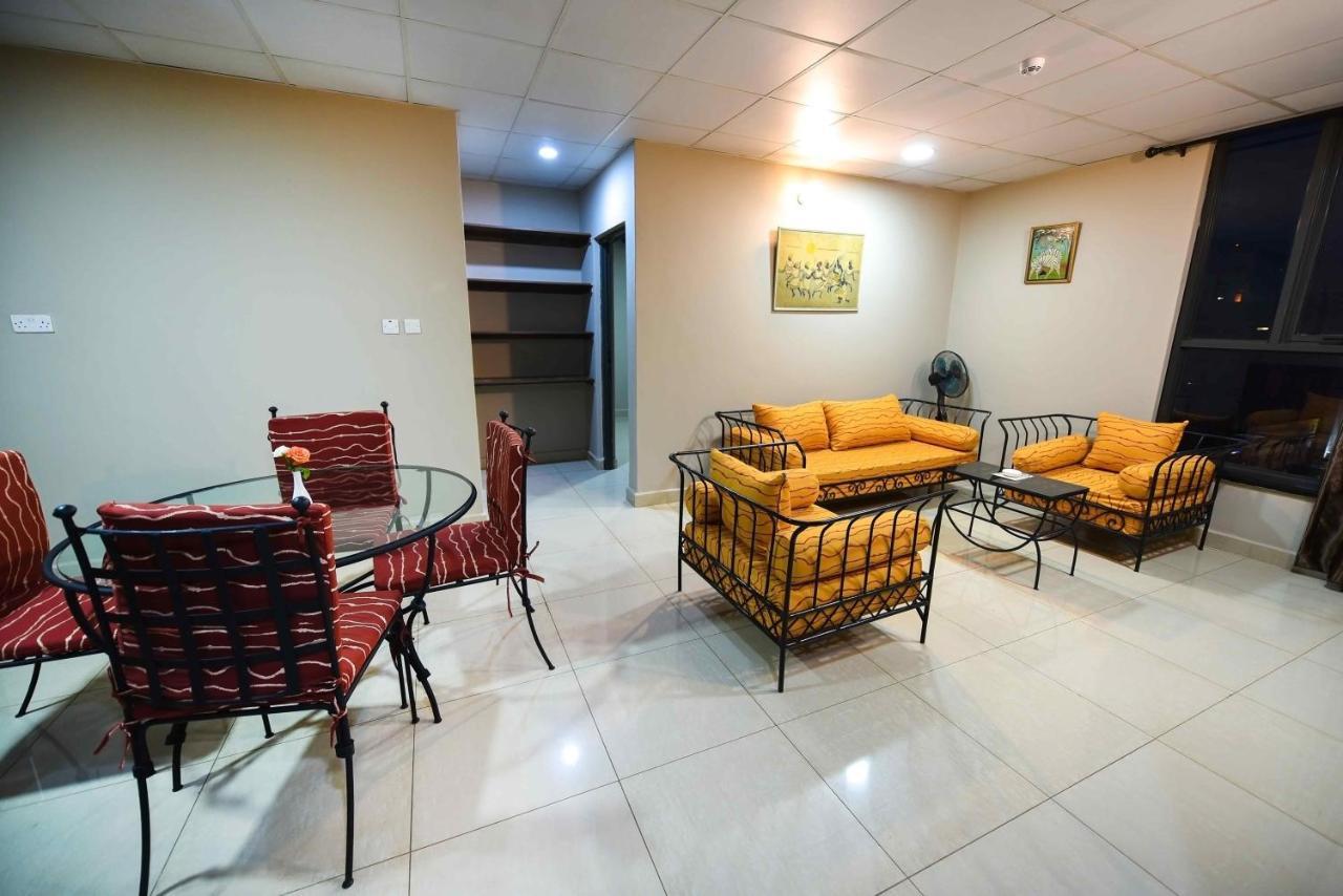 Kampala Boulevard Suites Екстер'єр фото