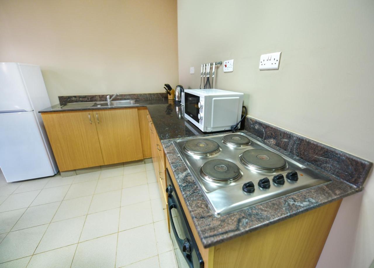 Kampala Boulevard Suites Екстер'єр фото